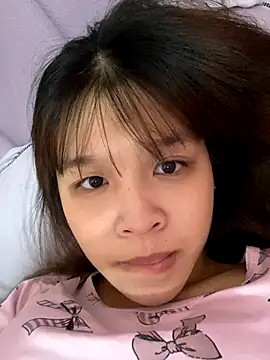 Snapshot of Hanaa07_ chatting on 11-01-25, 12:34 Hanaa07 online show from 11-01-25, 12:34