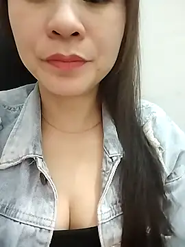 Girl Shy2000 online show from 11-13-25, 03:55