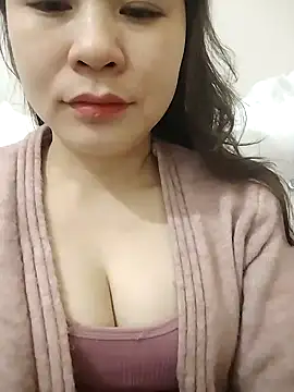 Girl Shy2000 online show from 02-15-26, 12:18