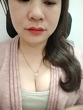 Girl Shy2000 online show from 02-27-26, 11:49