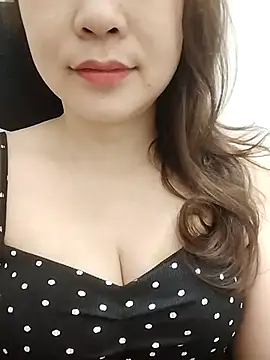 Girl Shy2000 online show from 04-19-26, 09:39