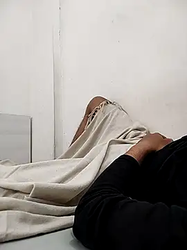 Ilhaamgrey online show from 10-08-25, 09:18