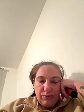 Snapshot of Eleanorxx chatting on 10-26-25, 06:14 Eleanorxx online show from 10-26-25, 06:14