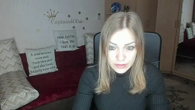 Tiffany Bates online show from 11-25-25, 03:17