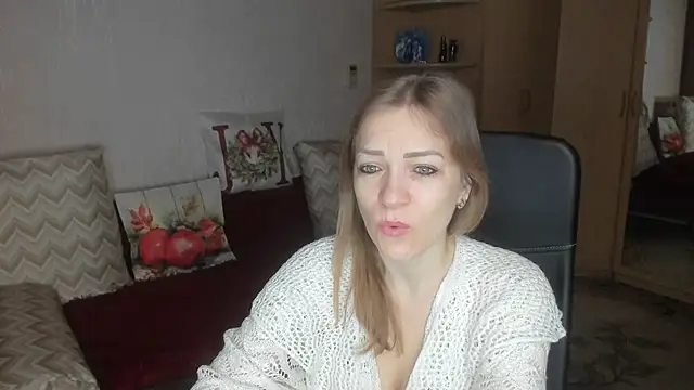 Tiffany Bates online show from 01-09-26, 03:20