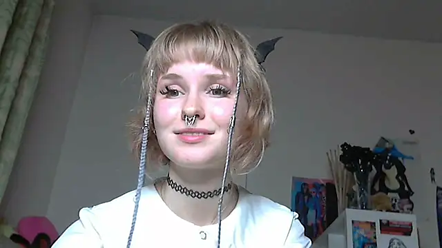 Paradoxy  online show from 04-23-26, 08:55