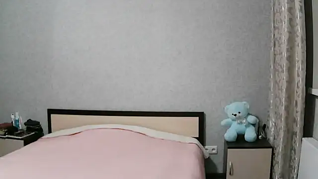 Olyverin online show from 12-22-25, 04:20