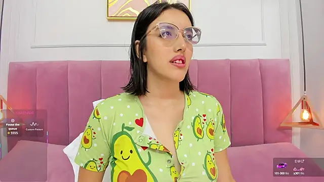 venusgreys1  online show from 10-17-25, 11:57