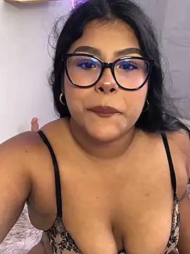 Snapshot of AnaBrowmn chatting on 06-12-26, 05:01 AnaBrowmn online show from 06-12-26, 05:01