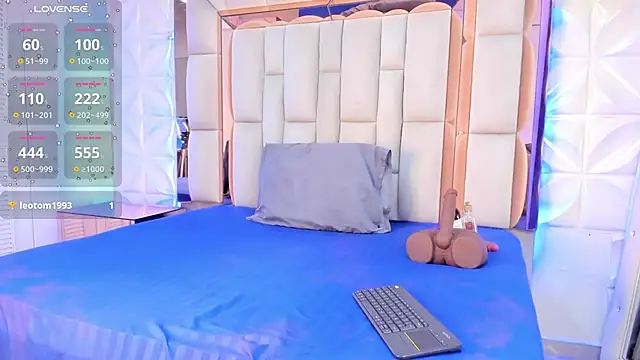 Sarah Adamss online show from 11-28-25, 12:19