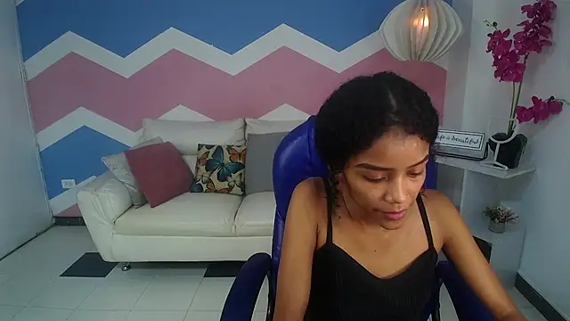 adisson petite1 online show from 10-12-25, 05:12