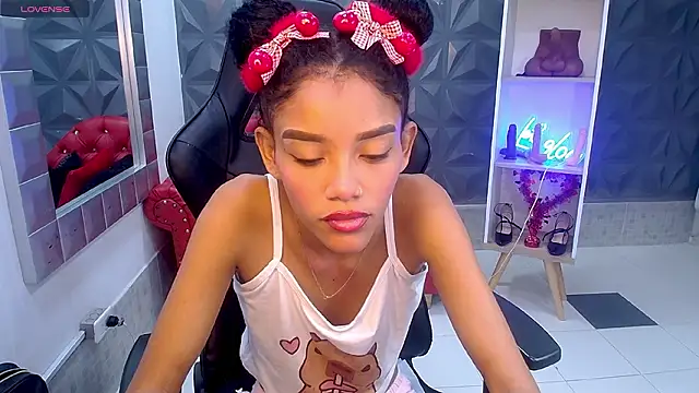 adisson petite1 online show from 02-23-26, 05:32