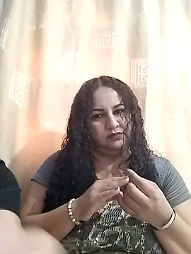 MEYBELLATINA online show from 10-15-25, 09:26