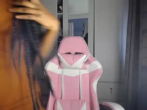 Nahomyyy online show from 02-27-26, 07:14