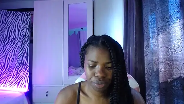 Nahomyyy online show from 02-28-26, 02:18