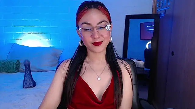 Snapshot of Amy66 chatting on 05-28-26, 07:27 Amy66 online show from 05-28-26, 07:27