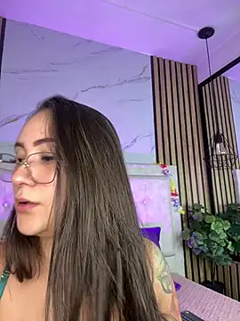 Honey noir online show from 01-09-26, 07:04