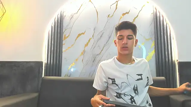 Stiben boy online show from 11-21-25, 07:56