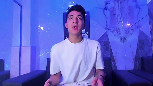Stiben boy online show from 05-18-26, 03:18