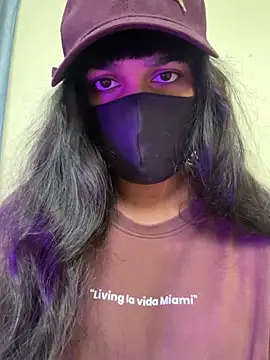 Lisa afreen online show from 10-04-25, 09:40