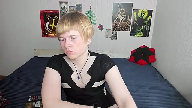 Cattie w  online show from 04-08-26, 01:16