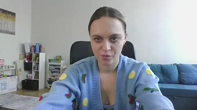 Cynoraye online show from 02-25-26, 01:43