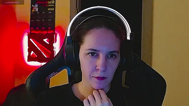 Irwi Tomboy online show from 02-15-26, 04:25