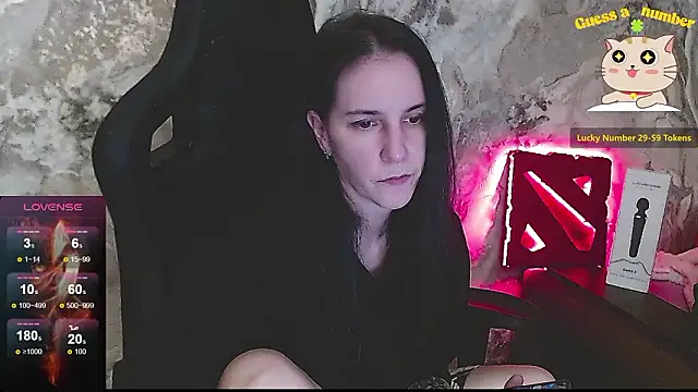 Irwi Tomboy online show from 03-12-26, 08:26