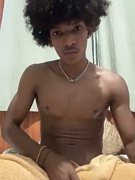 Snapshot of Jronlinejr-05 chatting on 10-24-25, 05:04 Jronlinejr-05 online show from 10-24-25, 05:04