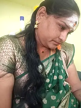 navyasree143 online show from 04-21-26, 04:41