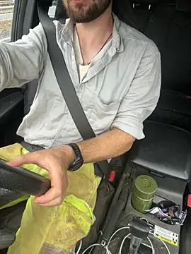 Jasonsnzuk online show from 10-31-25, 02:51