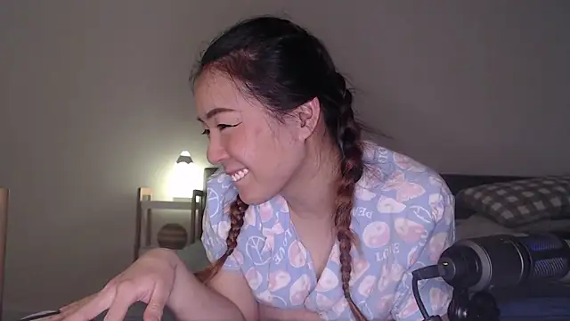 blueburrypie online show from 10-23-25, 01:21