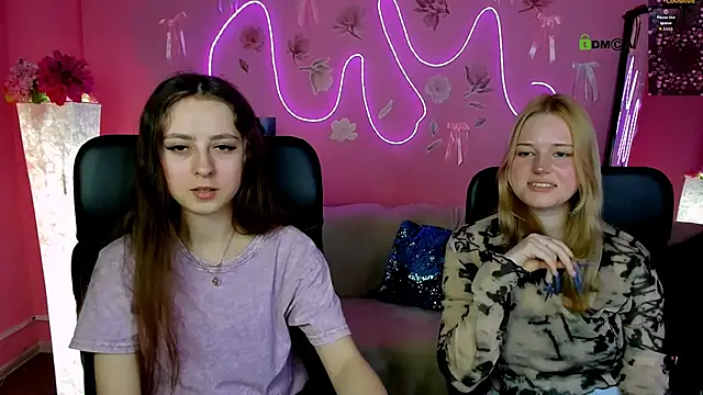 rebecca smile online show from 04-23-26, 12:29