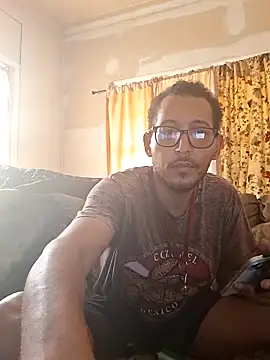 ThrowedWorldWide online show from 11-18-25, 04:55