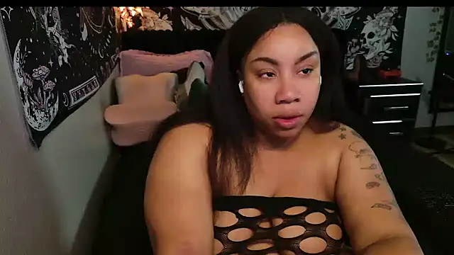Snapshot of NeliaHexxen chatting on 07-13-26, 08:50 NeliaHexxen online show from 07-13-26, 08:50