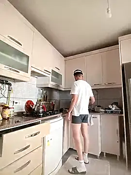 krerem online show from 04-08-26, 01:55