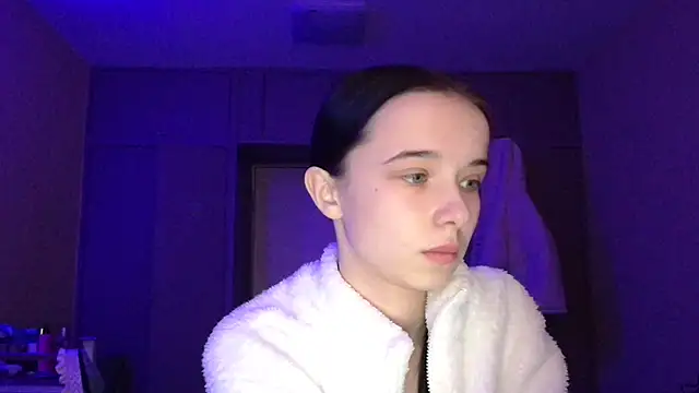 Emilia Light online show from 02-06-26, 06:40