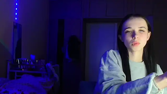 Emilia Light online show from 03-26-26, 08:14