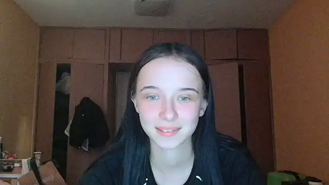 Emilia Light online show from 06-07-26, 04:55