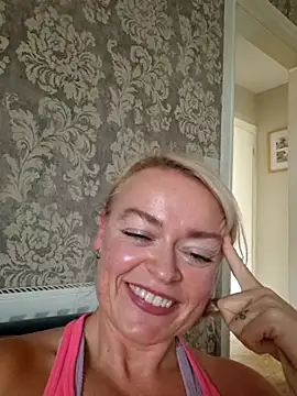 Snapshot of demidelightfulxx chatting on 09-29-25, 01:16 demidelightfulxx online show from 09-29-25, 01:16