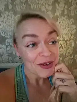 Snapshot of demidelightfulxx chatting on 10-04-25, 11:30 demidelightfulxx online show from 10-04-25, 11:30