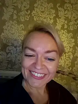 Snapshot of demidelightfulxx chatting on 10-06-25, 06:55 demidelightfulxx online show from 10-06-25, 06:55