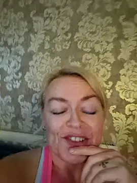 Snapshot of demidelightfulxx chatting on 10-13-25, 01:00 demidelightfulxx online show from 10-13-25, 01:00