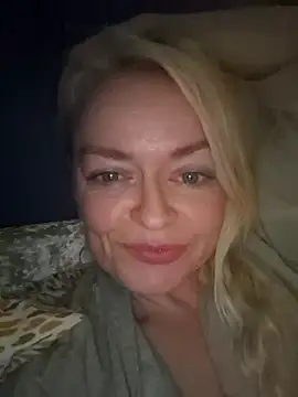 demidelightfulxx online show from 10-29-25, 09:05