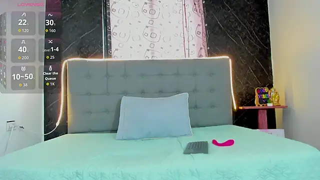 CharlotteAndSimon online show from 03-03-26, 03:40