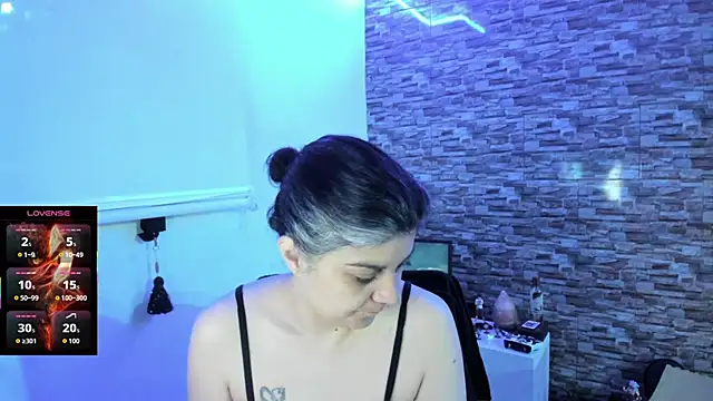 Yin yang hot online show from 11-22-25, 03:49