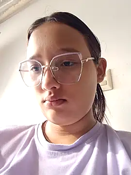 young dairy01 online show from 10-02-25, 12:12