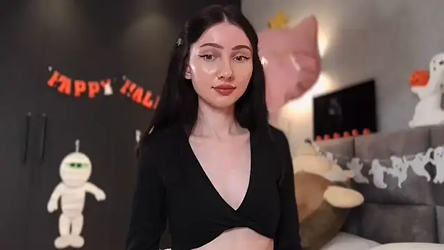 AnaMoonlight online show from 10-31-25, 08:54