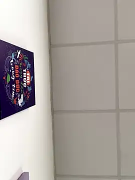 Snapshot of Lydia-a chatting on 10-20-25, 01:06 Lydia-a online show from 10-20-25, 01:06