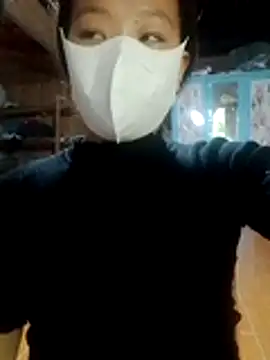 Snapshot of bree-zz chatting on 11-09-25, 08:12 bree-zz online show from 11-09-25, 08:12